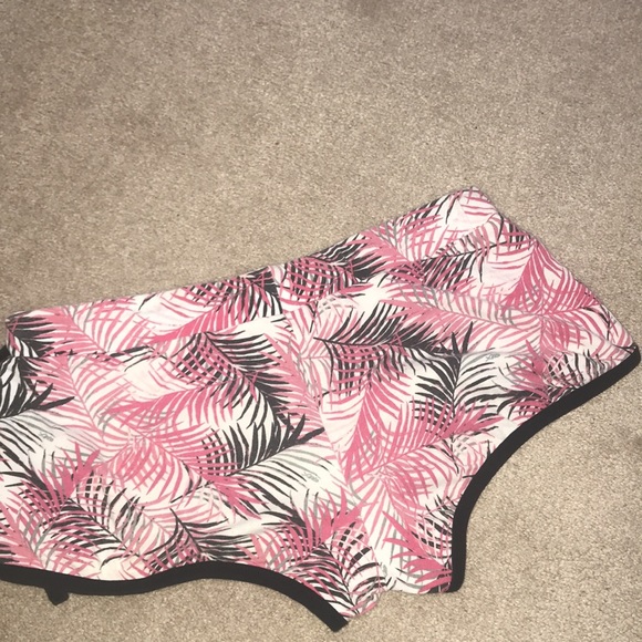 Xoxo Cotton Short Shorts - Picture 2 of 2